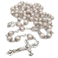 Collier de chapelet de perles d'eau douce naturelles en gros Collier de prière de bijoux chrétiens catholiques croisés