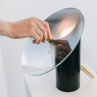 Lampe de table en métal nordique minimaliste postmoderne, abat-jour en verre, LED 3000K, lumière chaude, lumière ambiante DIY pour salon, chambre à coucher, bureau