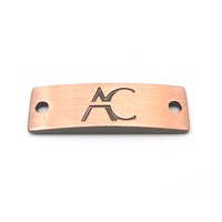 Étiquettes métalliques en alliage de zinc avec logo personnalisé en relief pour boucle de sac, étiquette finition antique pour accessoires de sac à main