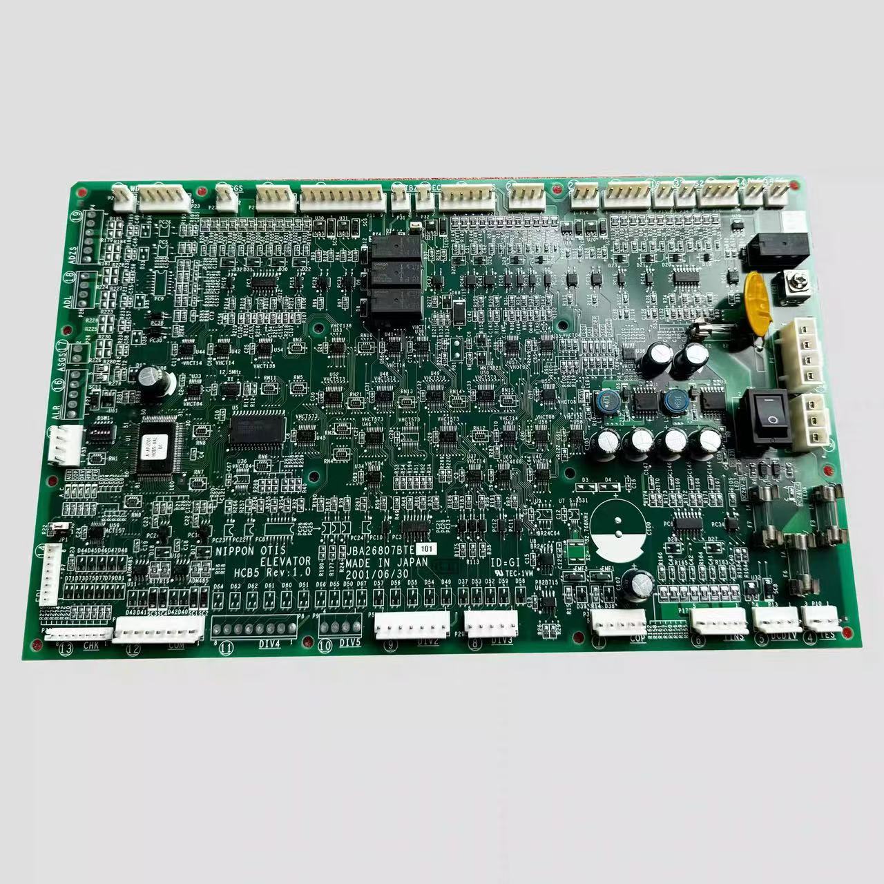 高品質エレベータ制御用回路基板で、エレベーターの効率的な性能を。