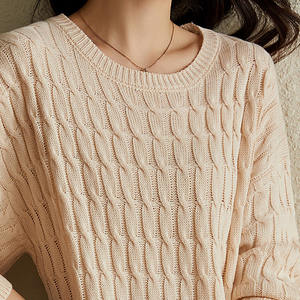 <span class=keywords><strong>Robe</strong></span> en tricot <span class=keywords><strong>mi</strong></span>-<span class=keywords><strong>longue</strong></span> à col ras du cou en pure <span class=keywords><strong>laine</strong></span> - Product Image 4