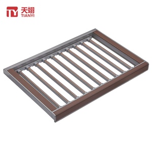 Herrajes Modernos para Armarios: Organizador Extraíble para Pantalones de Dormitorio - Product Image 1
