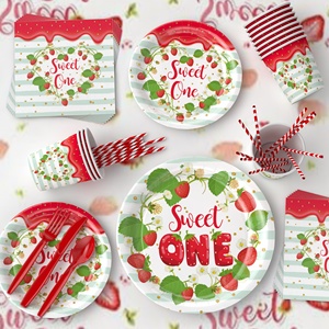 Ensemble de vaisselle jetable <span class=keywords><strong>pour</strong></span> fête d'<span class=keywords><strong>anniversaire</strong></span> de fille sur le thème des fraises, assiettes et serviettes en papier, best-seller - Product Image 4