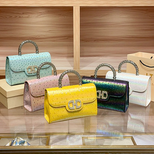 Bolso de Mano de Piel Sintética con Patrón de Avestruz, Diseño de Alta Gama para Mujer, 2026, Nuevo, Hecho a Mano, Tipo Bandolera - Product Image 4