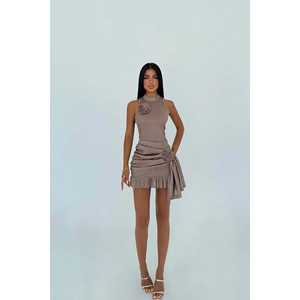 Vestido Mini Beige con Cuello Cuadrado, Mangas Abullonadas y Detalle Floral de Rosas, Talla Grande, Moda Formal para el Día del Club, para Primavera - Product Image 1