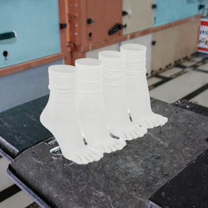 Calcetines Deportivos de Algodón 100% de Alta Calidad al por Mayor, Calcetines Atléticos Transpirables de Punto Acanalado para Entrenamiento de Fútbol y Baloncesto - Product Image 3