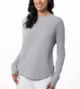 T-<span class=keywords><strong>shirt</strong></span> à manches longues avec trous pour les pouces et ourlet incurvé pour femmes à manches longues et coupe ajustée - Product Image 2