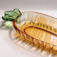 Vente directe d'usine, assiette à légumes en verre ambré en forme de carotte, design minimaliste, assiettes multifonctionnelles pour collations et fruits