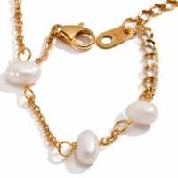 Bracelet tendance pour femme en acier inoxydable plaqué or avec perles d'eau douce élégantes, prêt à être expédié en gros