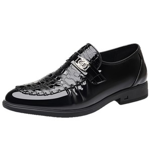 Mocasines de Cuero Charol Negro para Hombre, con Punta Puntiaguda, Suela de Goma, Decoración de Hebilla, Estilo Otoñal - Product Image 5