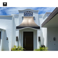 Auvent en fer forgé, pergola au design classique, auvent d'entrée pour villa