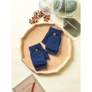 Guanti a mano con Design Moa blu con coperchio - Product Image 1