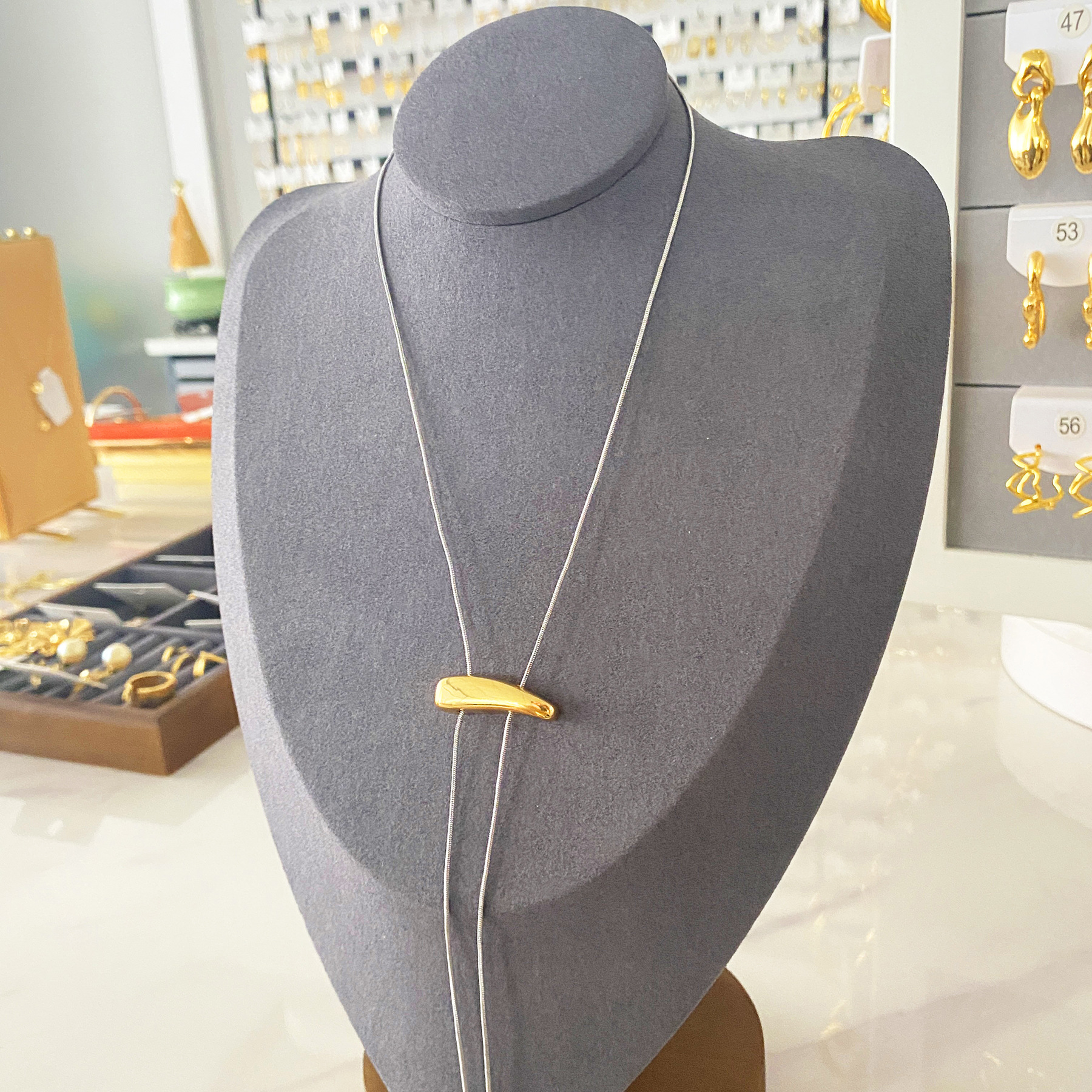 Cadena de plata broche de oro