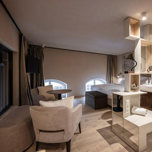 Chaise de style boutique contemporaine, structure robuste, matériau léger, design moderne, hôtel boutique - Product Image 5