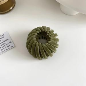 Nid d'oiseau <span class=keywords><strong>magique</strong></span> Barrettes en plastique extensible <span class=keywords><strong>pince</strong></span> à <span class=keywords><strong>chignon</strong></span> accessoires pour porte-queue de cheval <span class=keywords><strong>pince</strong></span> à chouchous pour cheveux bouclés épais - Product Image 3