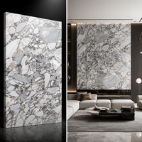 Prix d'une dalle de marbre gris invisible |   Pierre blanche naturelle polie de 18 mm avec des veines de breccia grises prononcées pour les sols et les murs d'hôtels de luxe