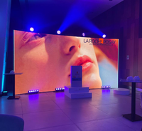 Écran LED de location intérieur/extérieur P2.6 P2.9 P3.91 à taux de rafraîchissement élevé pour églises, mur visuel immersif 1080p pour fond de culte