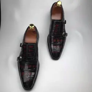 Scarpe eleganti da uomo in pelle di coccodrillo fatte a mano di vendita calda scarpe da uomo personalizzate con fibbia rossa per ufficio