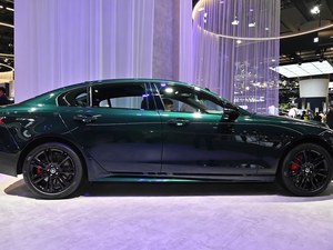 <span class=keywords><strong>Jaguar</strong></span> XEL Sedán <span class=keywords><strong>Deportivo</strong></span> de Lujo de Tamaño Mediano |   Viaje Urbano de Alta Gama con Conducción Suave para Todo el Mundo - Product Image 4