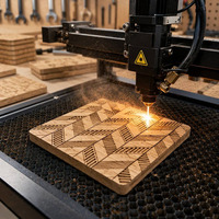 Ensemble de 4 sous-verres en bois, sous-verres géométriques gravés au laser en bambou, protection de table ronde en bois massif naturel pour la maison