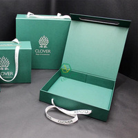Benutzer definierte Logo-Druck Solid Cardboard Folding Flat Pack Hijab Schal Verpackung Leere Box Baby Kid Geschenke Korb Geschenk boxen