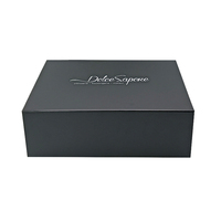 Boîtes cadeaux rigides en carton à revêtement UV CMJN recyclables de haute qualité Emballage magnétique pliable en papier de luxe personnalisé de boîte-cadeau