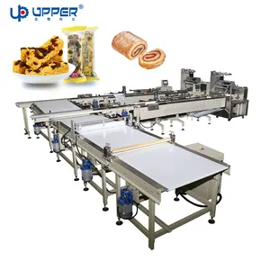 Automatische Hochgeschwindigkeits-Gebäckkuchen-Sortier verpackungs linie Swiss Roll Coated Chocolate Bar Flow Packing Machine