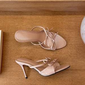 Sandalias de tacón alto con correa, estilo versátil, punta abierta y tacón delgado para mujer - Product Image 2