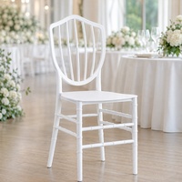Chaise de banquet en plastique pour hôtel, idéale pour les mariages, les fêtes et la décoration événementielle – Chaise de salle à manger empilable pour la location, la restauration et les fournitures de cérémonie