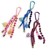 Porte-clés tendance et stylé en résine acrylique avec nœud et breloque cœur en lucite, pendentif de sac polyvalent, style Instagram, succès viral