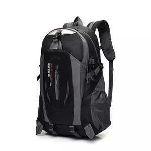 Mochila de gimnasio de senderismo ecológica OEM de <span class=keywords><strong>50</strong></span> <span class=keywords><strong>litros</strong></span>, poliéster impermeable 600D con cremallera elegante para entusiastas del fitness - Product Image 3