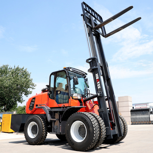Chariots élévateurs professionnels chinois tout-terrain 4x4 de 3 tonnes pour l'extérieur avec moteur EPA, 3,5 et 5 tonnes, faciles à utiliser - Product Image 6