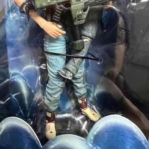 Figura de Acción NECA Alien 2 Ellen Ripley y Niña <span class=keywords><strong>Pequeña</strong></span>, Set Doble, Altura Total Aproximada de 7 Pulgadas - Product Image 5