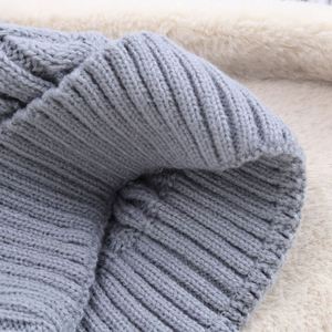 Bonnet pour femmes avec pompon, bonnets d'hiver tendance pour femmes, doublure en soie, bonnets mignons et chauds en tricot, promotion, cadeau - Product Image 2