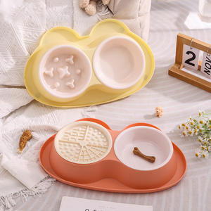 Comedero Doble para Perros, de Plástico Resistente y Acero Inoxidable, con Platos Extraíbles para Agua y Comida - Product Image 4