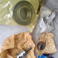 Pièces de rechange pour moteur d'excavatrice U5MK8267 165026270 140166250 140166260 404D-22 C2.2 POMPE À HUILE Moteurs de machines