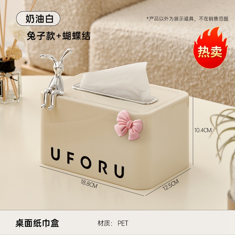 Lazo de conejo blanco cremoso