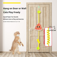 Jouet pour chat à suspendre à la porte, avec corde élastique, boule en fourrure, jouet de stimulation à ressort et papier froissé, pour l'autogame des chats, fournitures pour animaux de compagnie