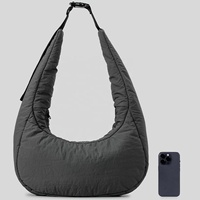 Custom Dames Yoga Nylon Gewatteerde Puffer Rits Katoenen Gym Sling Eenvoudige Handtas Schoudertas Voor Meisje Vrouwen Man Hobo Puffy Draagtas