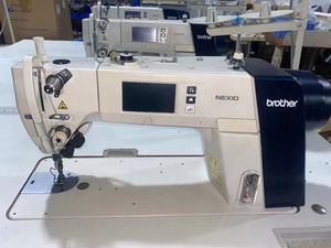 Macchina da Cucire Industriale Brother S-7300A con Trasporto Elettronico, Azionamento Diretto e Taglio Automatico del Filo - Product Image 3