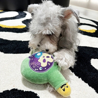 Jouets pour animaux de compagnie en forme de bouteille de potion magique d'Halloween, jouets couineurs en forme de bouteille de vin pour chats, jouets en peluche pour chiens d'Halloween, en stock et prêts à être expédiés