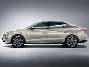 La Hongqi E-QM5 <span class=keywords><strong>2021</strong></span>, édition Charge Flag, est une berline entièrement électrique de taille moyenne lancée par la marque Hongqi de FAW. - Product Image 5