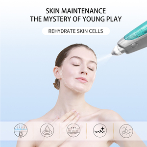 Appareil facial Aqua Glow non invasif pour une hydratation profonde, un lissage des ridules et un éclaircissement du teint - Product Image 5