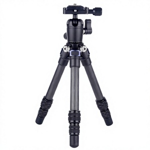 <span class=keywords><strong>AOKA</strong></span> Professionelles Schlankes Hopper-Kohlefaser-Stativ mit Leichtgewicht-Funktion Mini Tragbares 2,5kg Tragkraft-Stativ mit Wasserwaage - Product Image 1