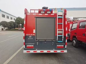 Camión Cisterna de Espuma Contra Incendios DongFeng de Doble Cabina, Nuevo, 5 Toneladas, Capacidad del Tanque de 5001-7000L, 4x2 Diésel, Emisión EURO 5, Rescate de Emergencia - Product Image 5