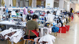 Camiseta de fútbol clásica personalizada para <span class=keywords><strong>hombre</strong></span>, camiseta de entrenamiento de fútbol de estilo superior para niño, versión de jugador de sublimación para <span class=keywords><strong>Club</strong></span> de entrenamiento - Product Image 6