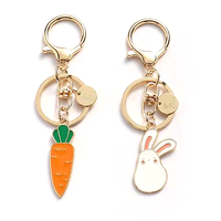 Ensemble de porte-clés mignons en alliage de zinc émaillé, moulés sous pression, personnalisables avec initiales, en forme de cœur, lapin, carotte, astronaute, pendentif de sac, cadeau Lilangda