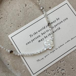 Collar de Plata de Ley S925 de Alta Gama, Estilo Retro de Lujo, con Diseño de Mariposa y Estrella, con Acabado Pulido y Piedra Principal de Perla - Product Image 4