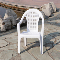 Meilleur prix, chaise de salle à manger en plastique blanc empilable pour jardin, mobilier d'extérieur, pas cher, fabriqué en Chine, avec accoudoirs