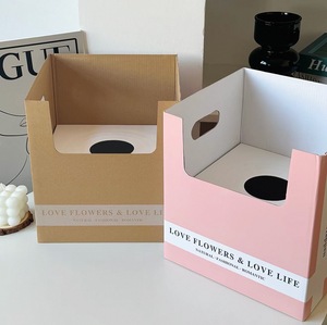 Caja de Regalo de Lujo para Plantas y Flores con Asa |   Elegante Caja de Arreglo Floral con Orquídeas y Hortensias para Decoración de Cafeterías, Boutiques y Eventos - Product Image 1